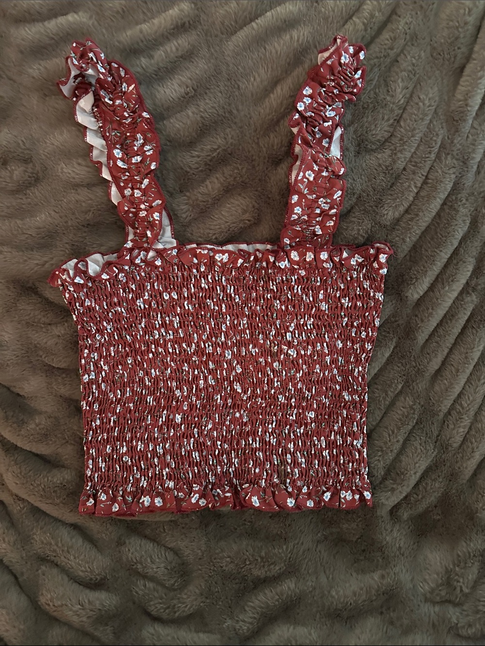 SHEIN Burgundy Floral Smocked Ruffle Strap Crop Top